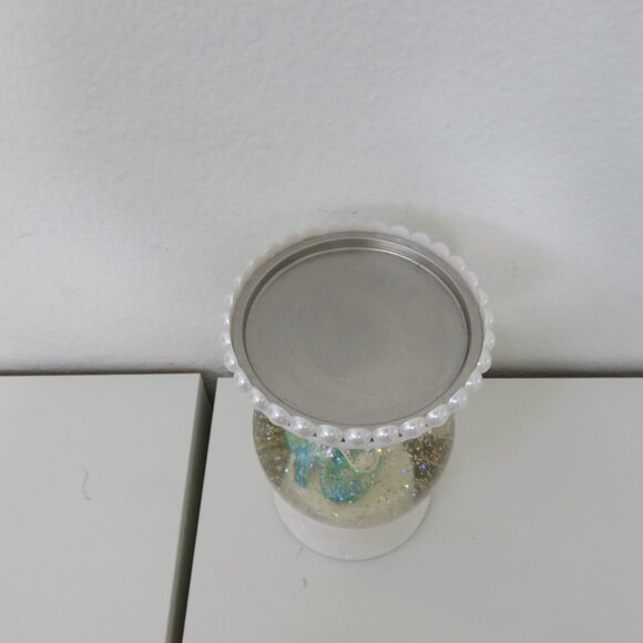 (#104) Bath Body Works Lighted Mermaid Pearl Water Globe 3-Wick Candle Holder - Picture 3 of 8